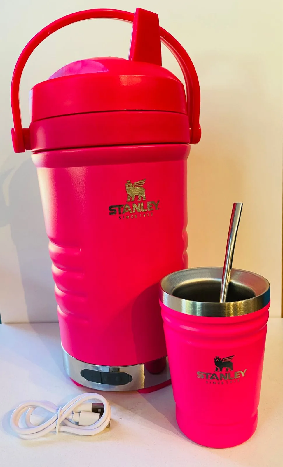 TERMO TERERE CON PARLANTE 2000ML